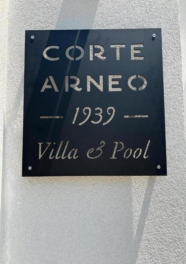 Corte Arneo 1939 Couette-café Leverano